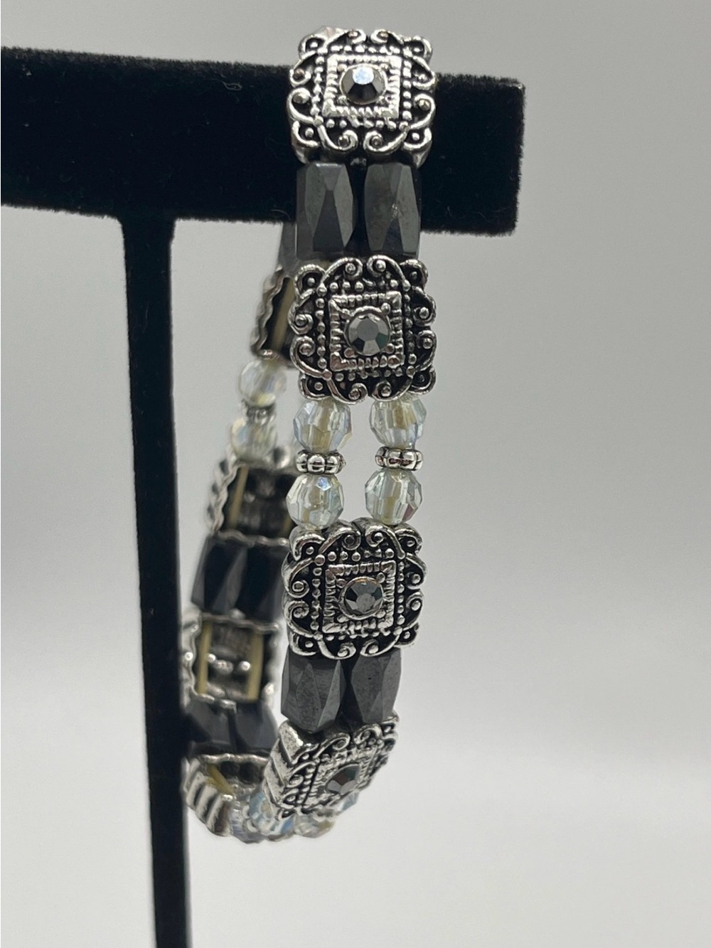 Elegant Hematite and Silver-Tone Beaded Stretch Bracelet